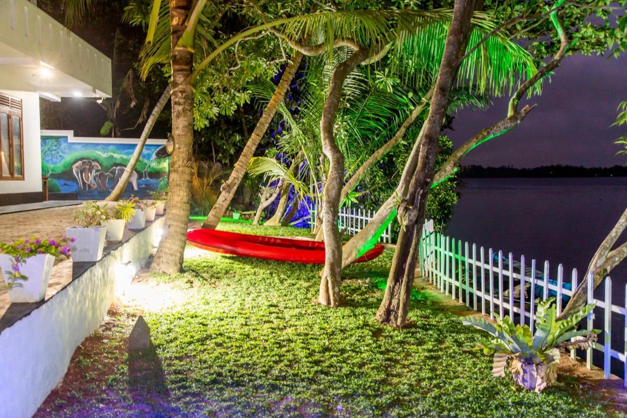 Scenery River Star Hotel Hikkaduwa Exterior photo