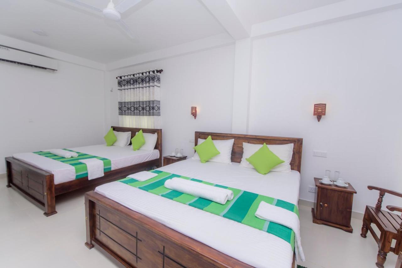 Scenery River Star Hotel Hikkaduwa Exterior photo